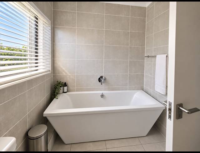 2 BEDROOM SECTIONAL TITLE TO LET IN BALLITO CENTRAL